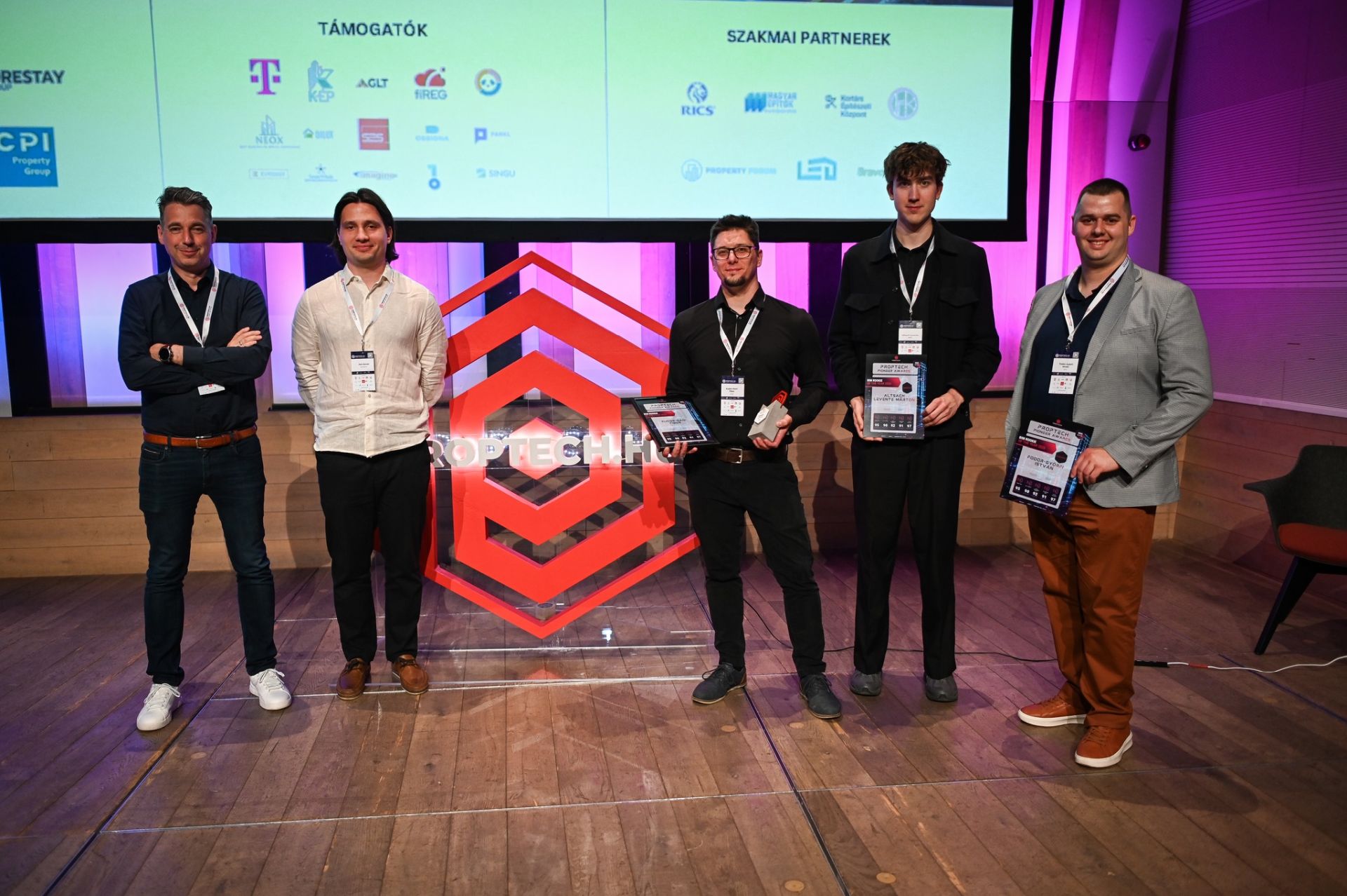 Proptech Konferencia 2026 - BIM Diplomapályázat nyertes csoportkép